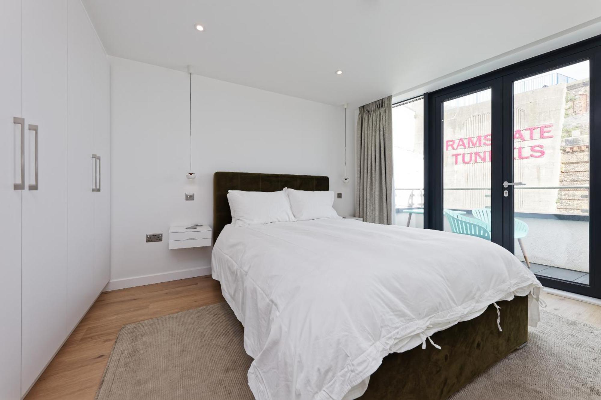 Gorgeous 2 Bed Apartment With Stunning Sea Views With Free Parking And Fast Internet แรมส์เกท ภายนอก รูปภาพ